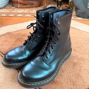 Dr. Martens Iridescent Black/Green 1460 Boots
